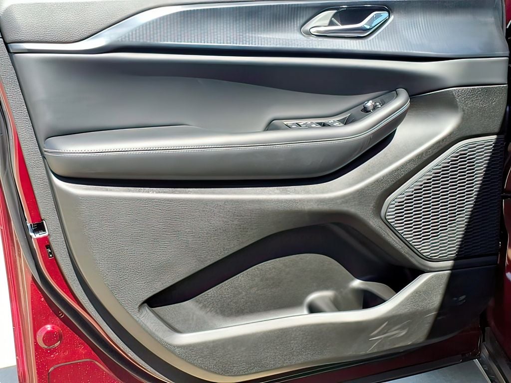 2026 Jeep Grand Cherokee GRAND CHEROKEE LAREDO 4X2