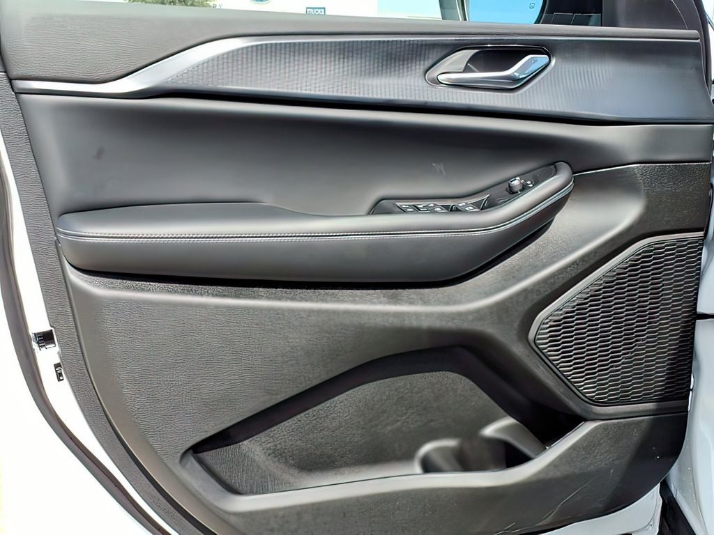 2026 Jeep Grand Cherokee GRAND CHEROKEE LAREDO X 4X2