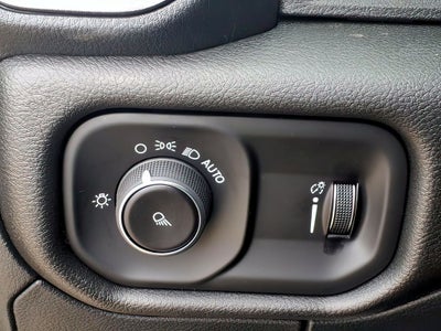 2026 RAM Ram 1500 RAM 1500 TRADESMAN QUAD CAB 4X2 6'4' BOX