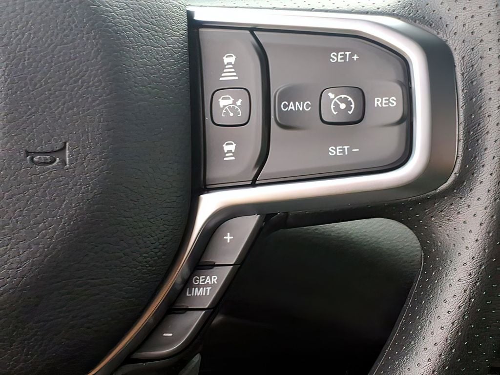 2026 RAM Ram 1500 RAM 1500 TRADESMAN QUAD CAB 4X2 6'4' BOX