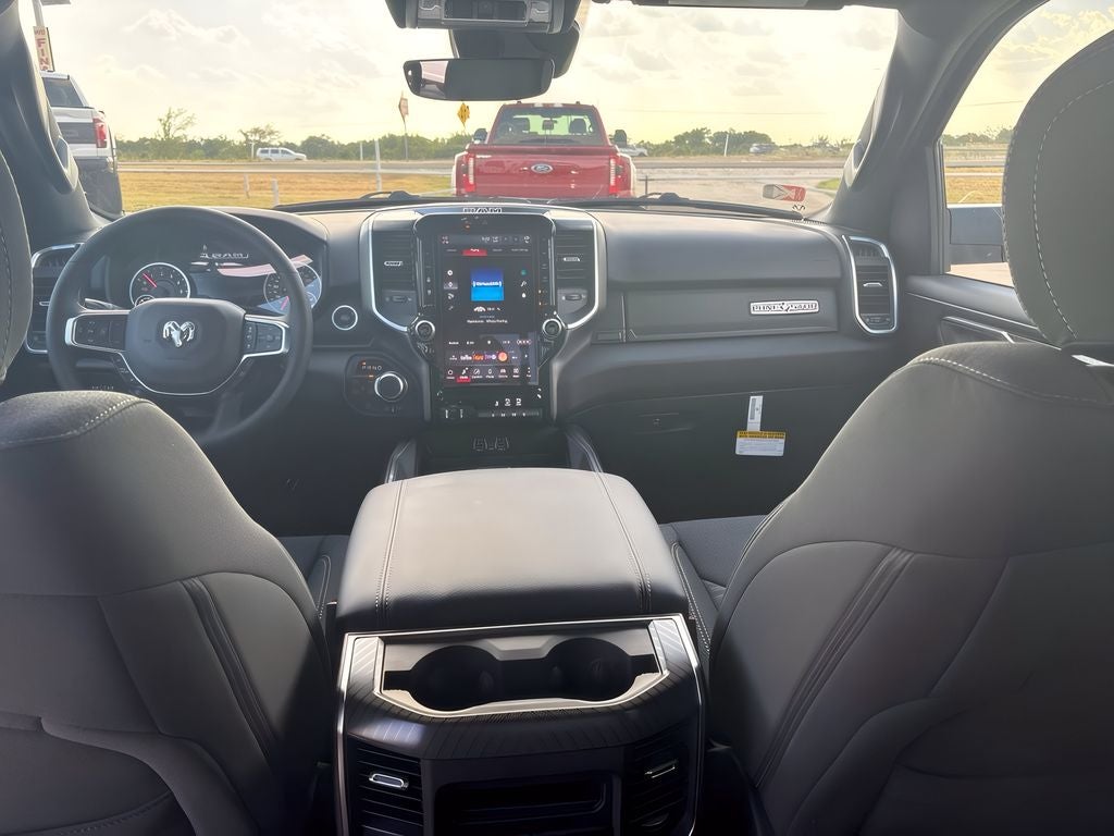 2027 RAM Ram 1500 RAM 1500 LONE STAR CREW CAB 4X4 5'7' BOX