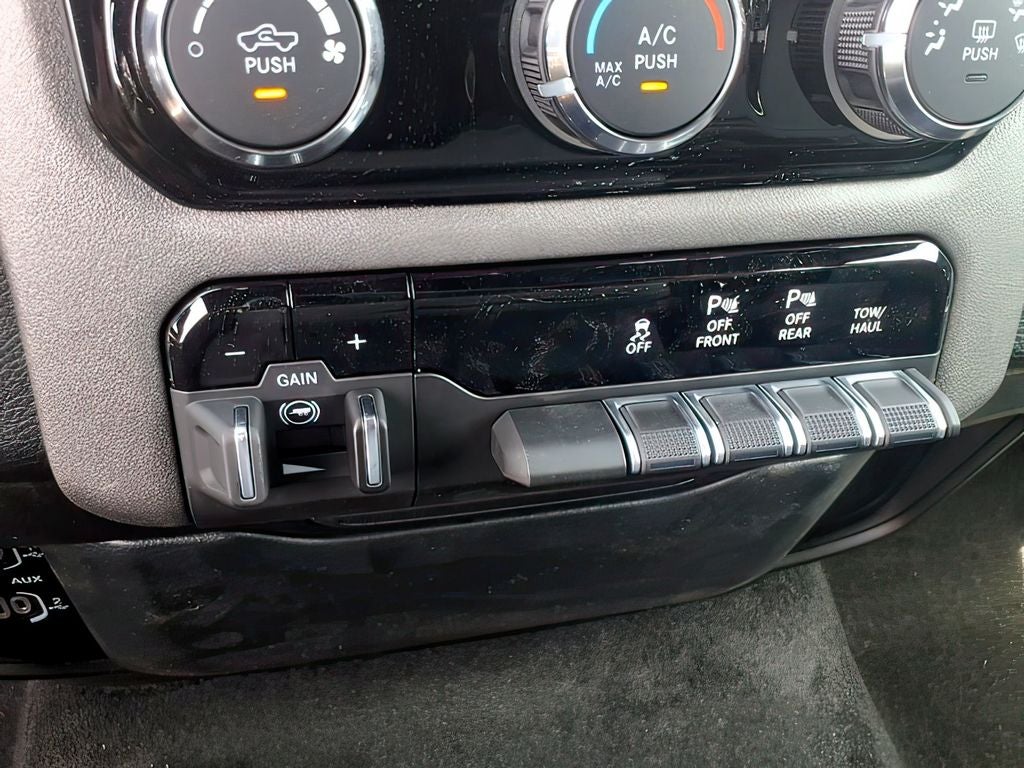 2026 RAM Ram 1500 RAM 1500 LONE STAR CREW CAB 4X4 5'7' BOX