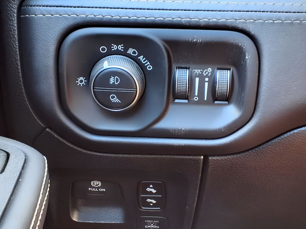 2026 RAM Ram 1500 RAM 1500 LIMITED CREW CAB 4X4 5'7' BOX