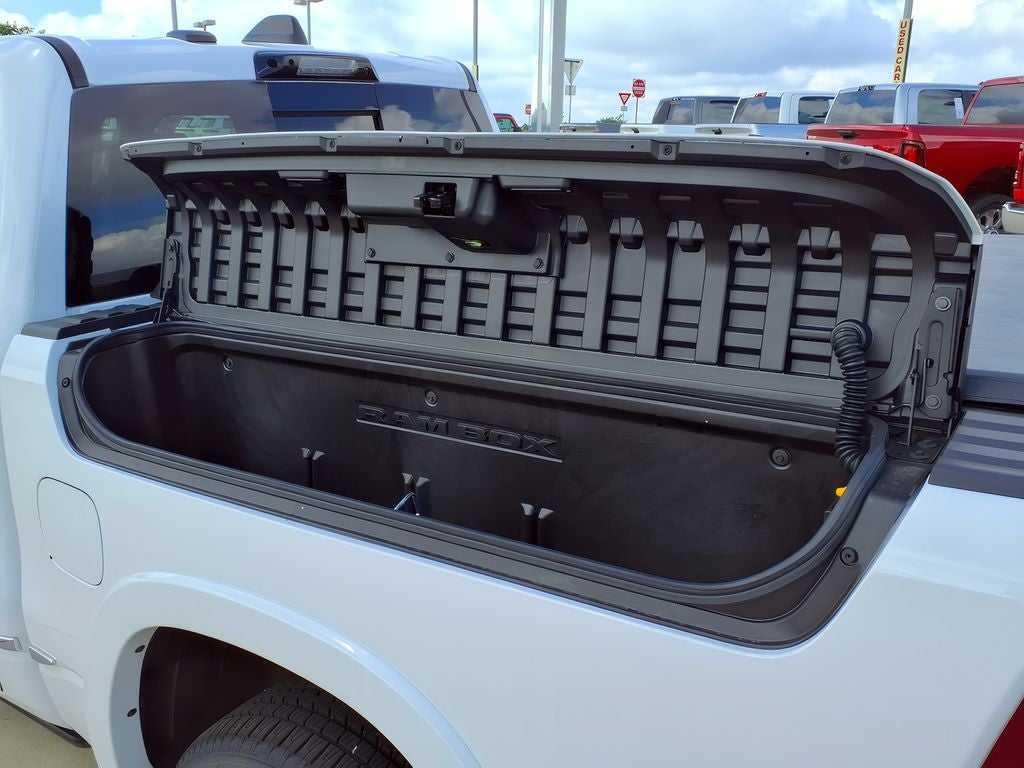 2026 RAM Ram 1500 RAM 1500 LIMITED CREW CAB 4X4 5'7' BOX