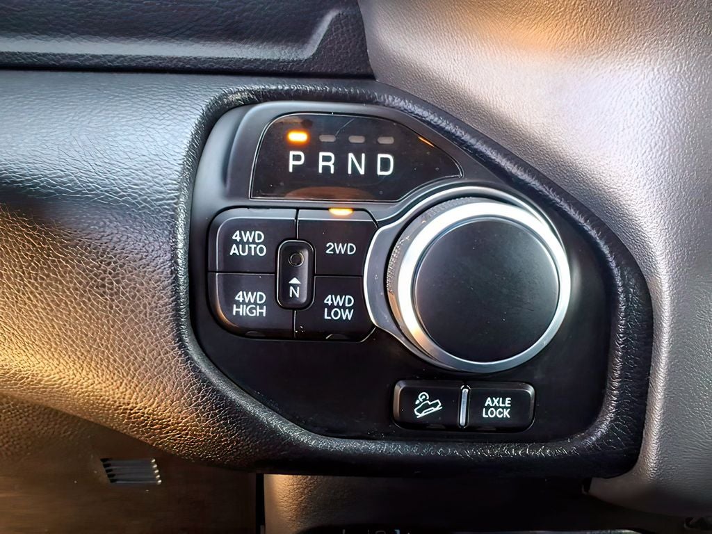 2022 RAM 1500 Big Horn Crew Cab 4x4 6'4' Box