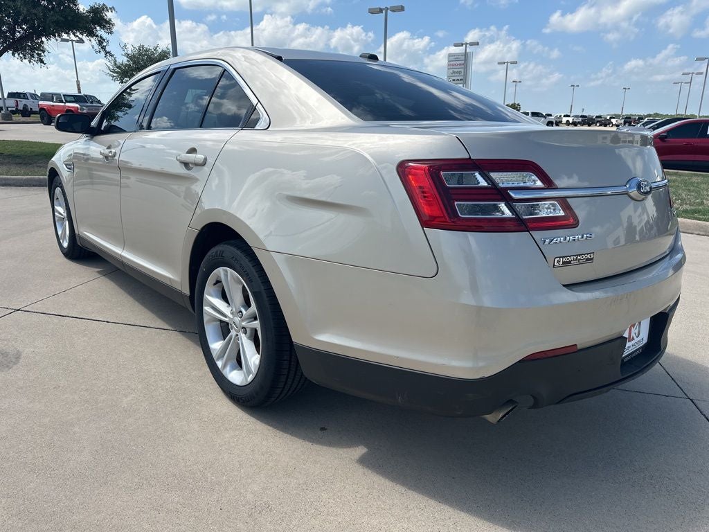 2018 Ford Taurus SE