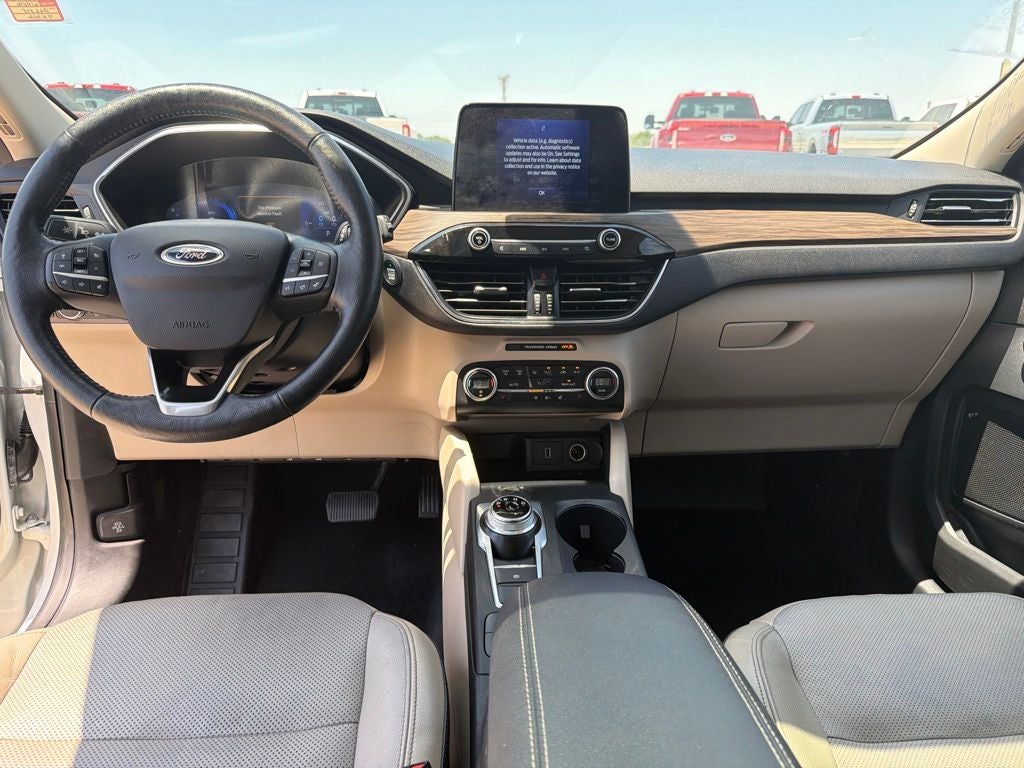 2020 Ford Escape Titanium Hybrid