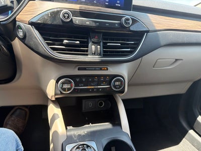 2020 Ford Escape Titanium Hybrid