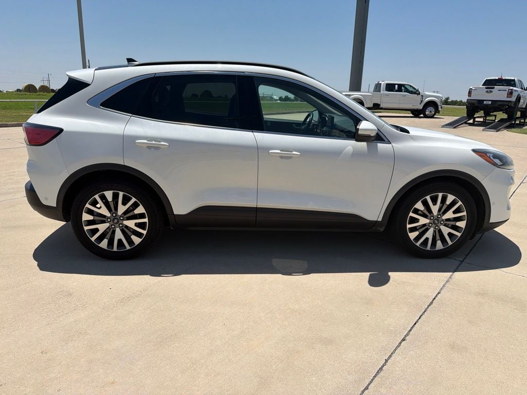 2020 Ford Escape Titanium Hybrid