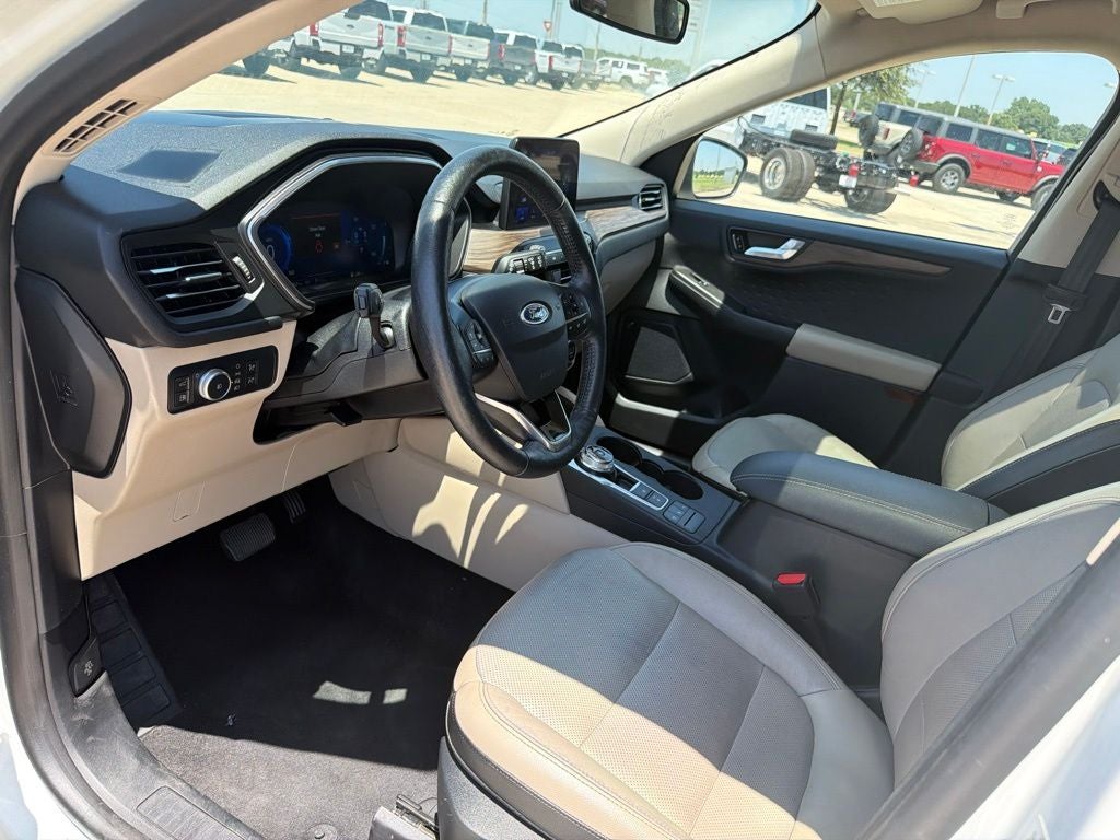 2020 Ford Escape Titanium Hybrid