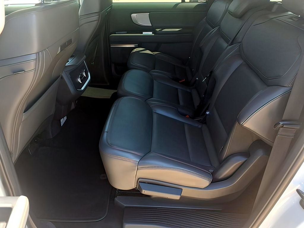2025 Ford Expedition Active MAX