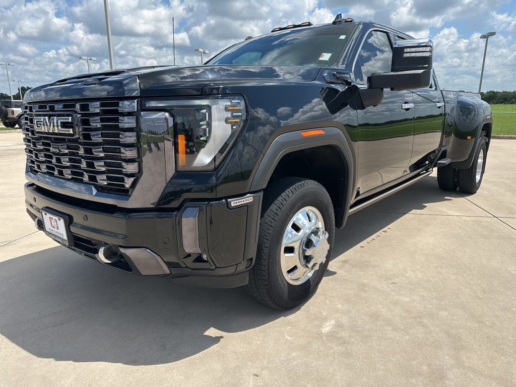 2024 GMC Sierra 4WD Crew Cab LB DRW Denali Ultimate's photo