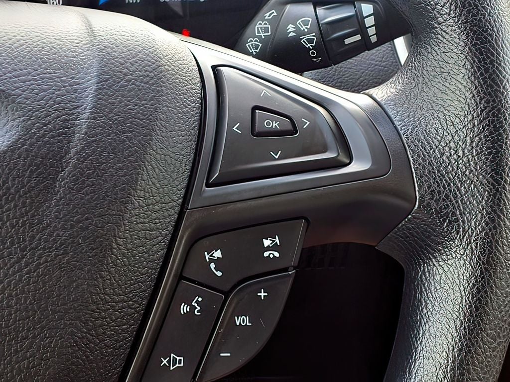 2023 Ford Edge SE