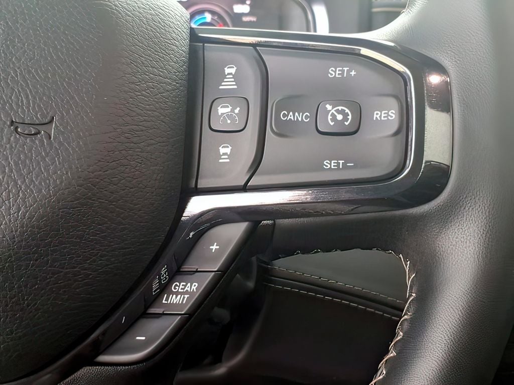 2024 RAM 3500 Limited Crew Cab 4x4 6'4' Box