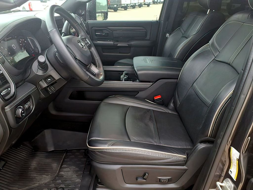 2024 RAM 3500 Limited Crew Cab 4x4 6'4' Box