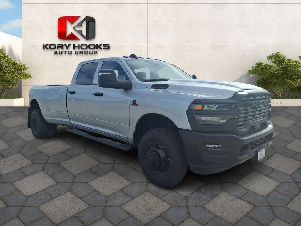 2026 RAM Ram 3500 RAM 3500 TRADESMAN CREW CAB 4X4 8' BOX
