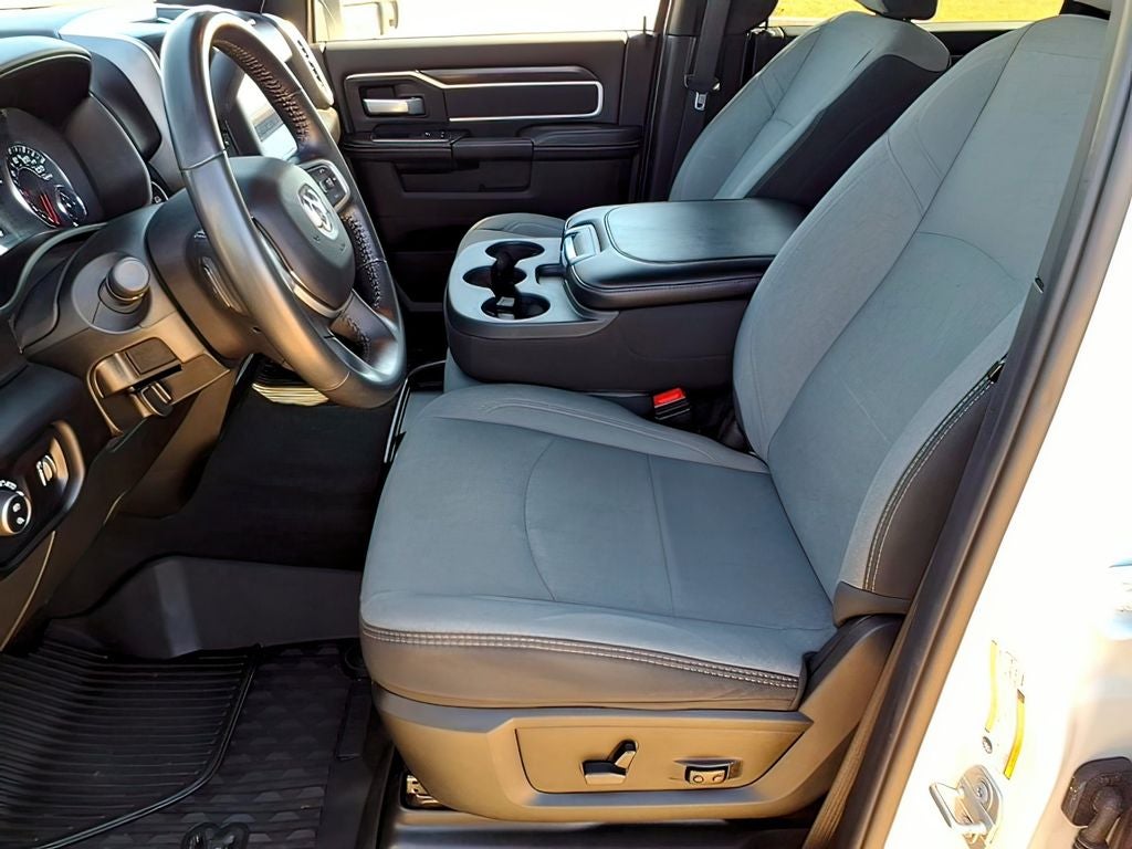 2024 RAM 3500 Big Horn Crew Cab 4x4 8' Box