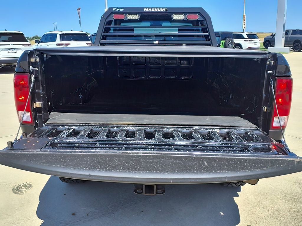 2017 RAM 2500 Tradesman Regular Cab 4x4 8' Box