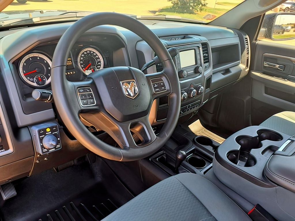 2017 RAM 2500 Tradesman Regular Cab 4x4 8' Box