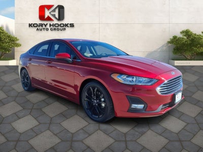 2020 Ford Fusion SE