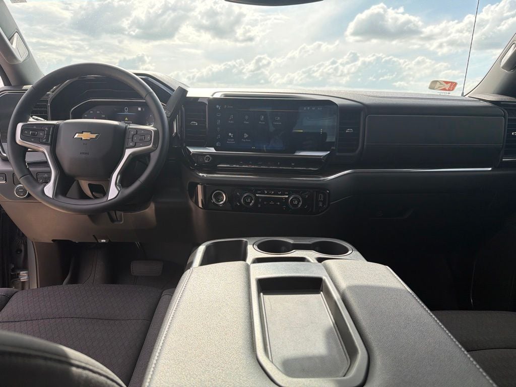 2023 Chevrolet Silverado 1500 2WD Crew Cab Short Bed LT