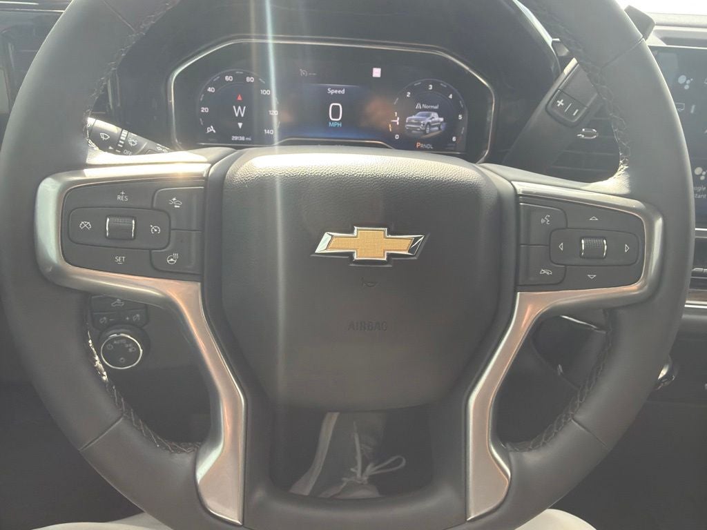 2023 Chevrolet Silverado 1500 2WD Crew Cab Short Bed LT