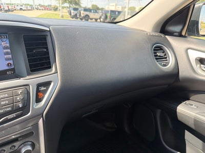 2019 Nissan Pathfinder SL