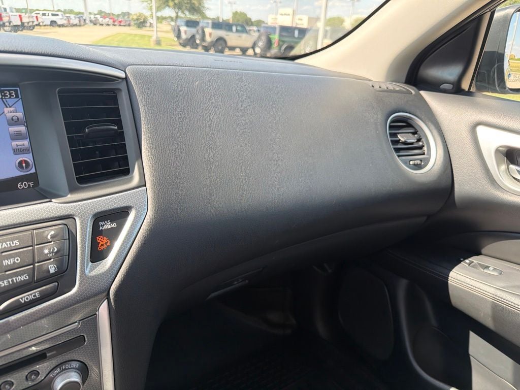2019 Nissan Pathfinder SL
