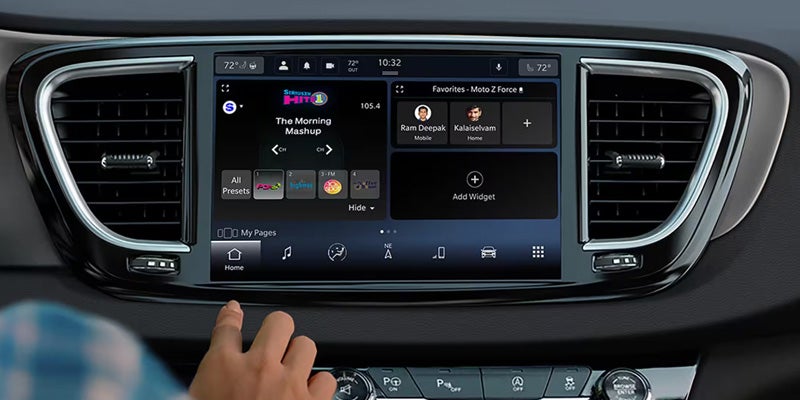 Chrysler Voyager infotainment system